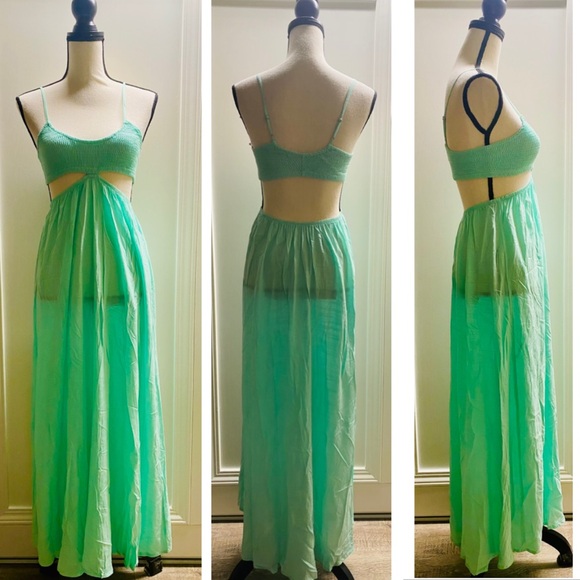 New Indah Innocence Cutaway Maxi Dress - Picture 4 of 15